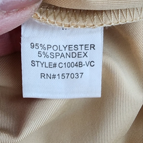 ET CLET BODYSUIT IN TAN CREW NECK WITH SHOULDER PADS NWOT SIZE MEDIUM - Picture 3 of 12